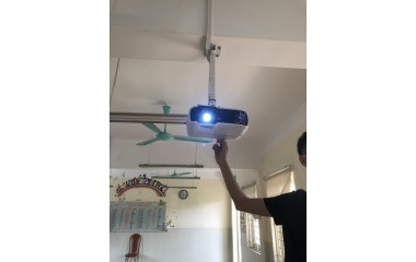 Sửa máy chiếu lớp học tại Hà Nội